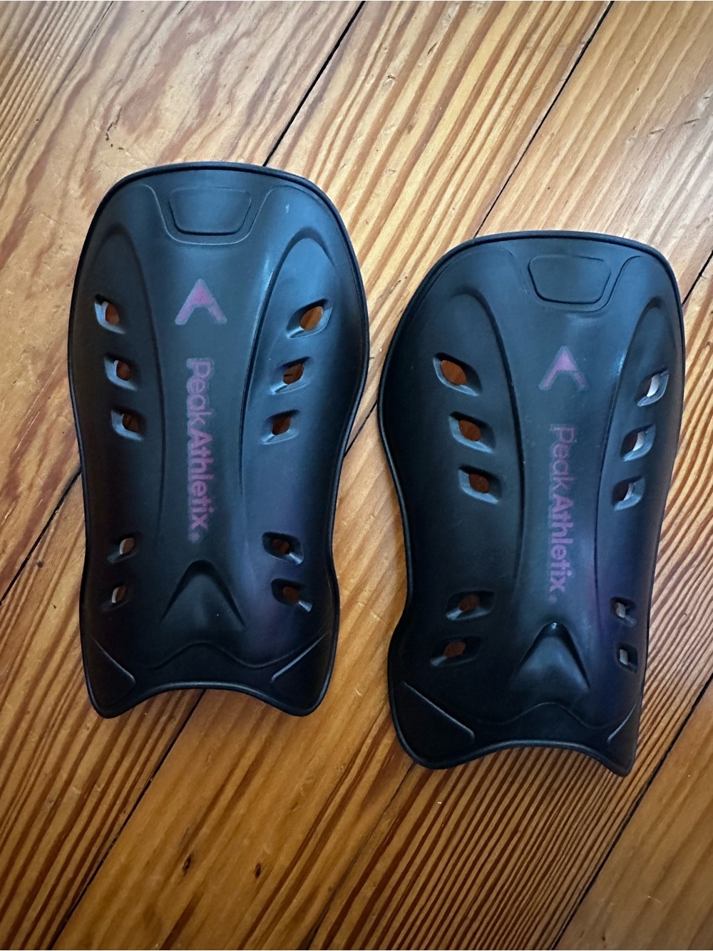 Black Men’s Shin Guards - Pair